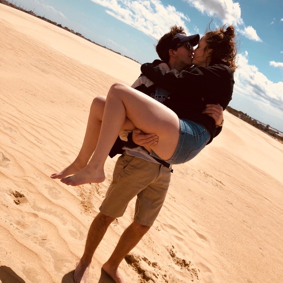 Meet your Posher, Tori - Picture 1 of 1